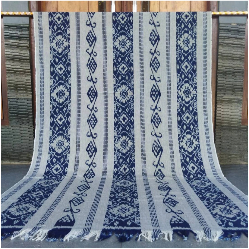 Torajan Beach Blanket